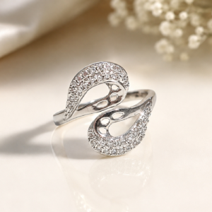 Gold Ring with AD Stone